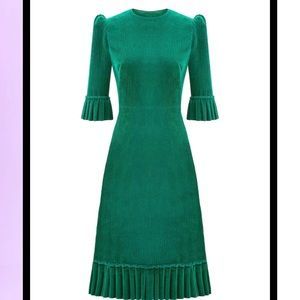 Emerald Green Midi Dress with Pleated Cuffs and Hem